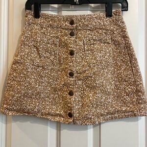 Kendall and Kylie brown and white button floral jean skirt.